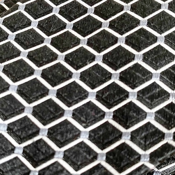 Insignia by Martin Wang Black and Gray Geometric Print Tie - Picture 3 of 6